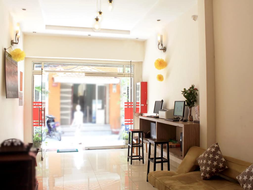 The Alley Saigon Hotel - photo 3