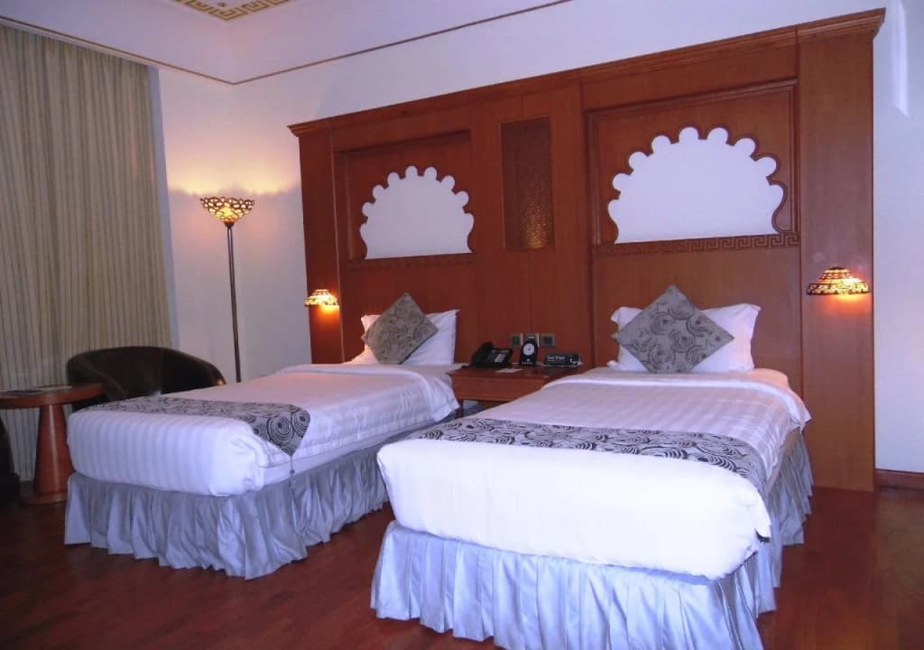 Platinum Hotel - photo 4