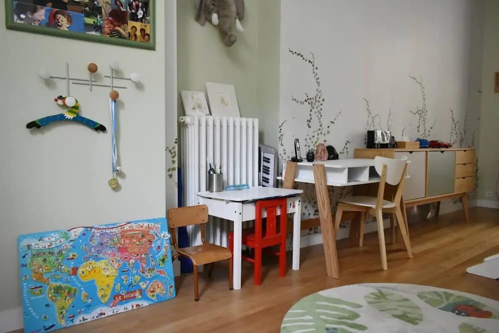 Spacious Parisian Family Apartment - photo 11