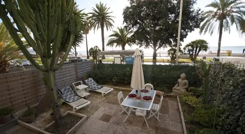 The Private Garden of the Promenade - photo 2