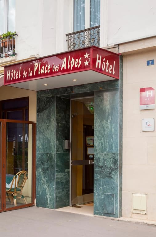 Hôtel de la Place des Alpes - photo 17