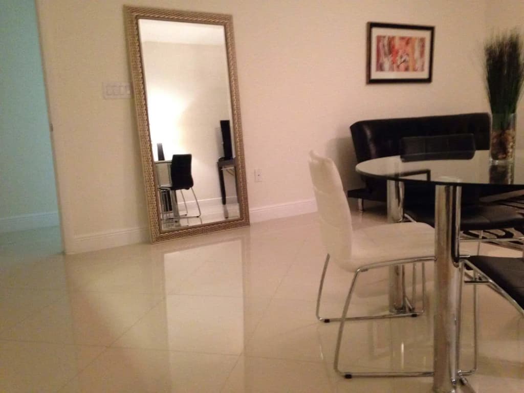 Lyx Suites at One Broadway - photo 3