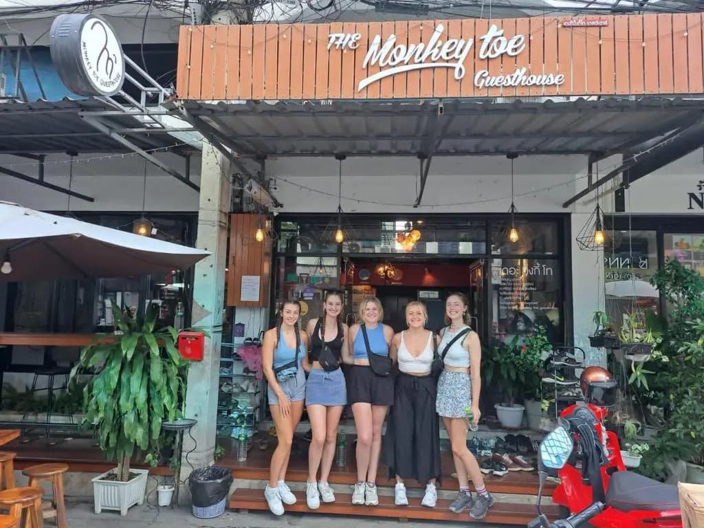 Monkey Toe Guesthouse - Hostel - photo 20