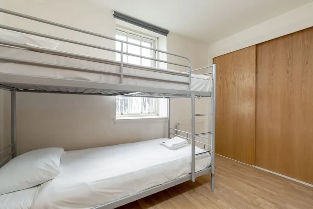 Silver Lining - Grassmarket Apartments - photo 6