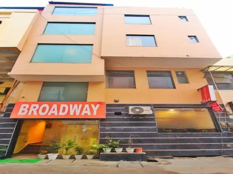 Hotel Broadway - photo 24