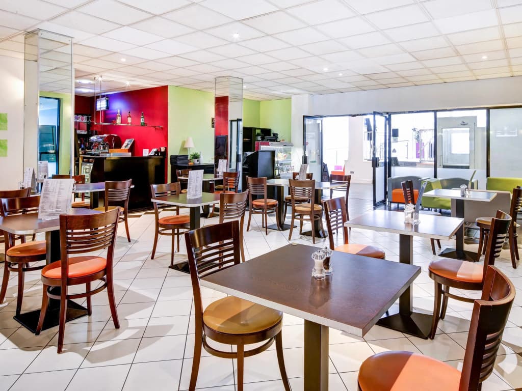 Ibis Styles London Excel Hotel - photo 23