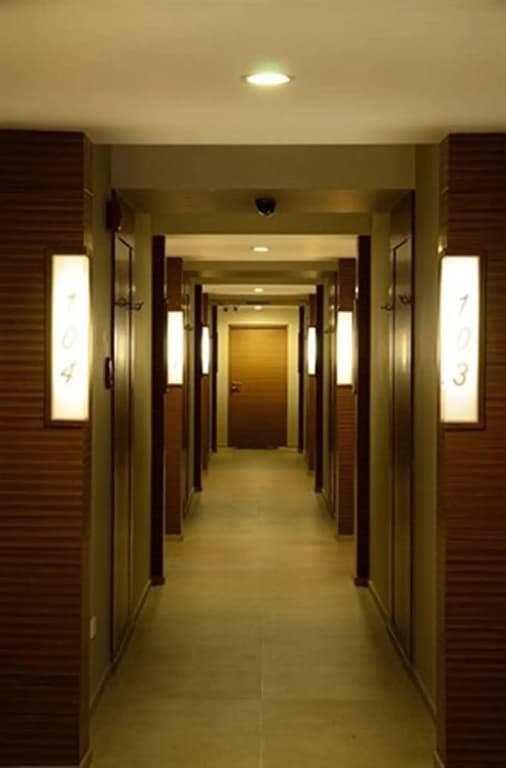 Honey Lodge - photo 12