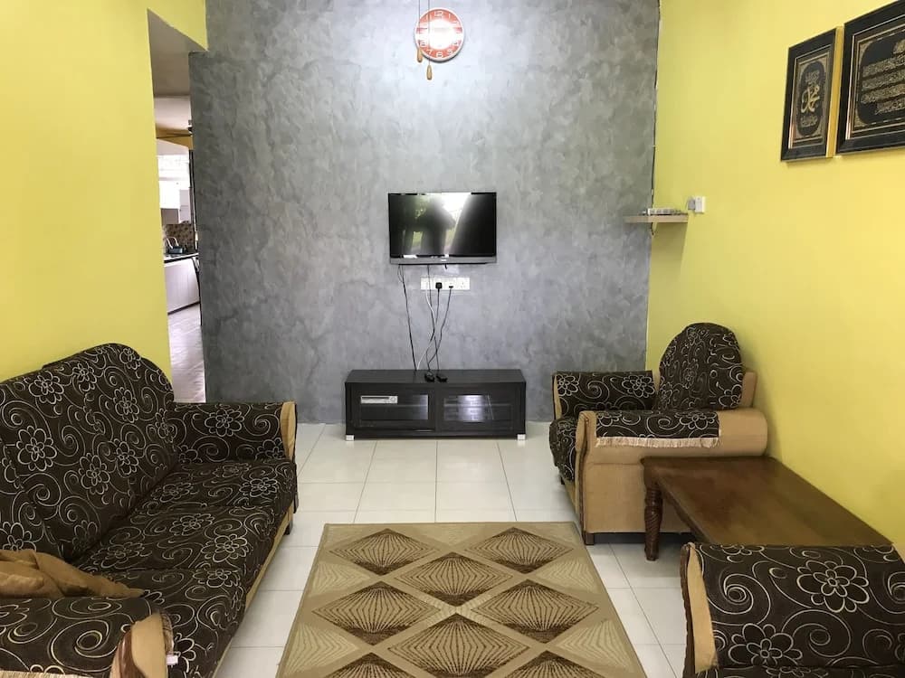 Aushaf Homestay Changlun - photo 9