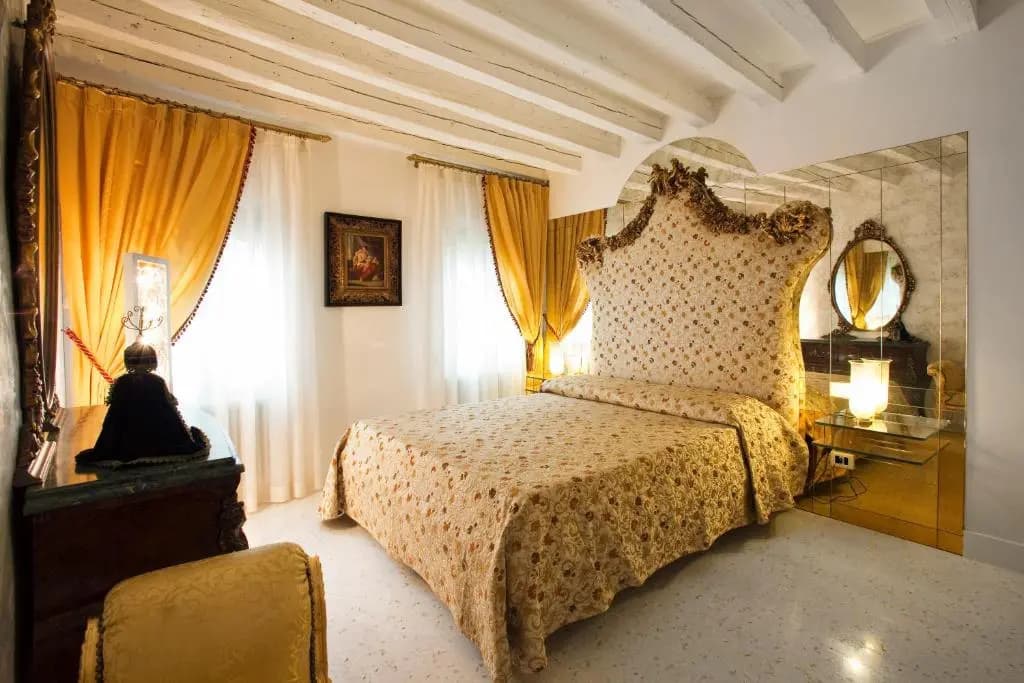 Casa Fortuny Luxury Apartment - photo 3