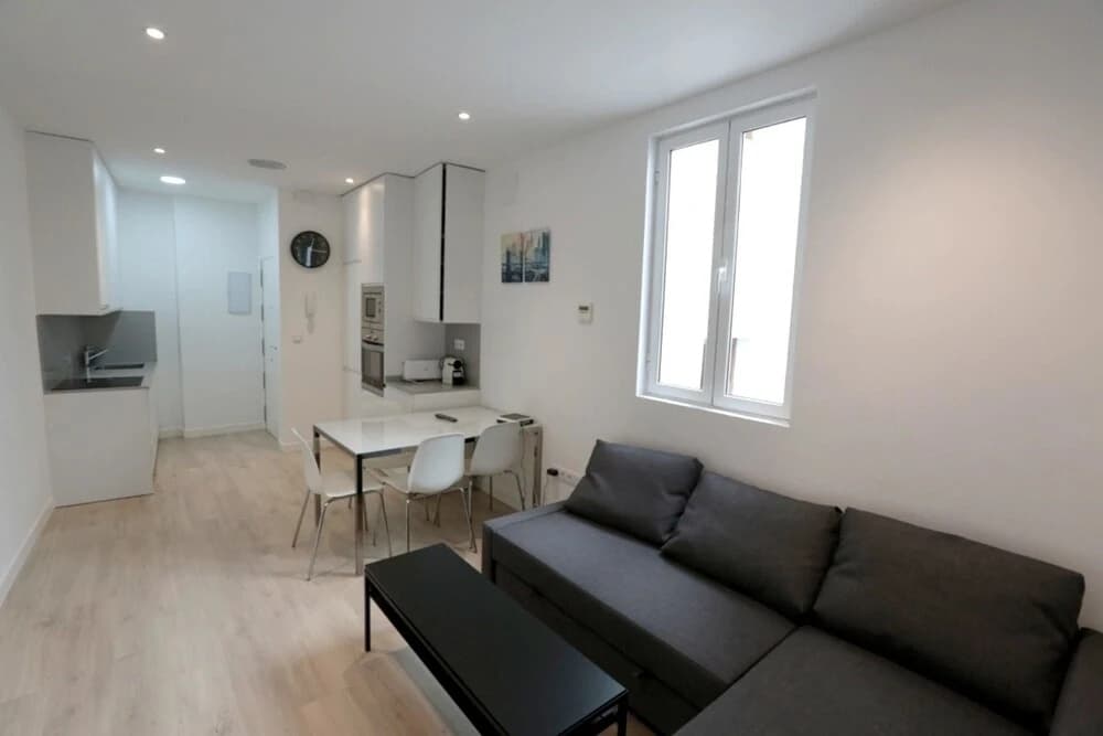 Apartment With one Bedroom in Madrid, With Wonderful City View, Balcony and Wifi - main photo