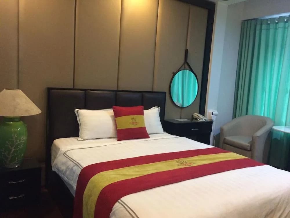 Queen Le Dai Hanh Hotel - photo 16