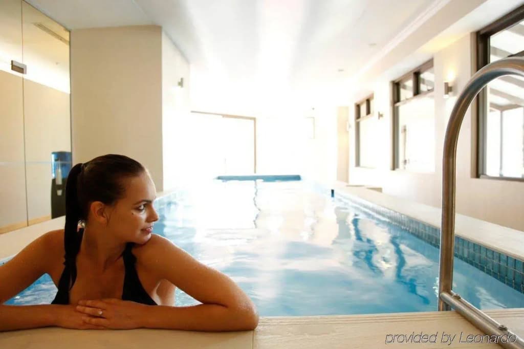 The Grace Hotel - photo 14