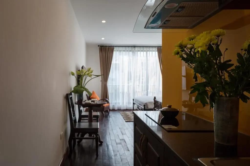 Centraltique Downtown - Bespoke Colonial House Near Hoan Kiem Lake - photo 16