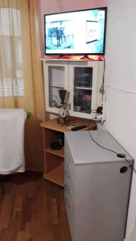 Beautiful 1-bed House in Athens - photo 4