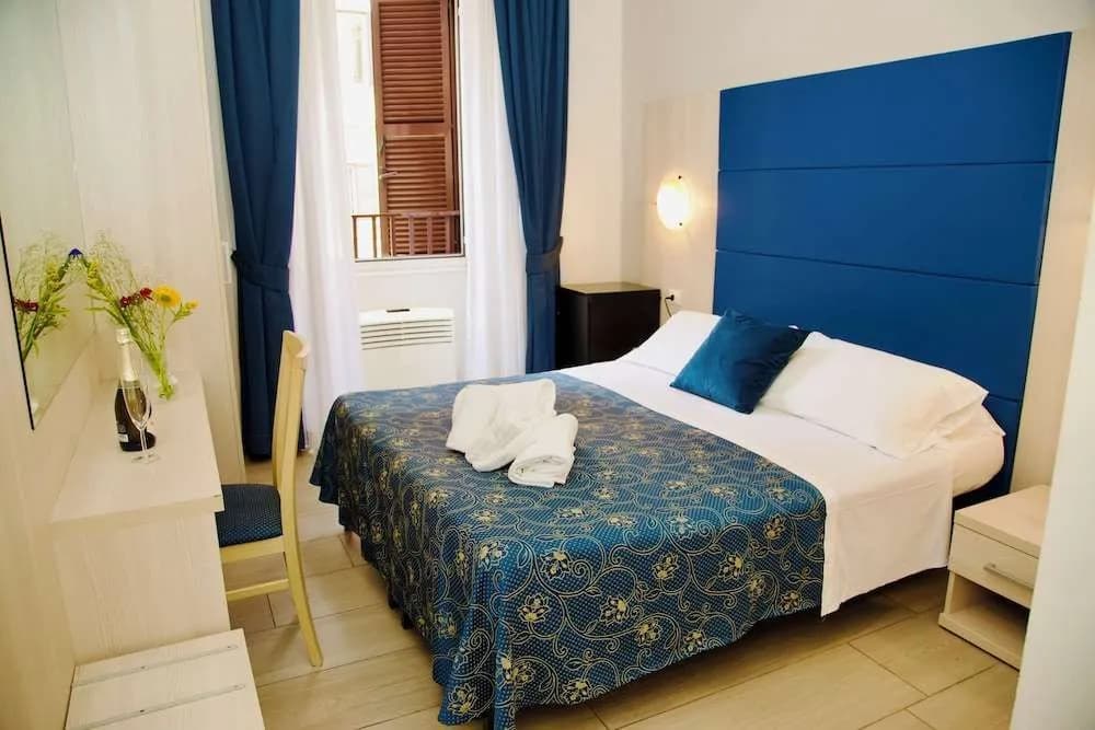 Hotel Marechiaro - photo 32