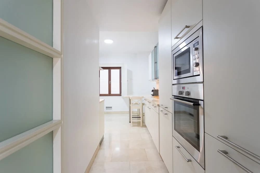 Chiado Modern Three-Bedroom Apartment - by LU Holidays - photo 18
