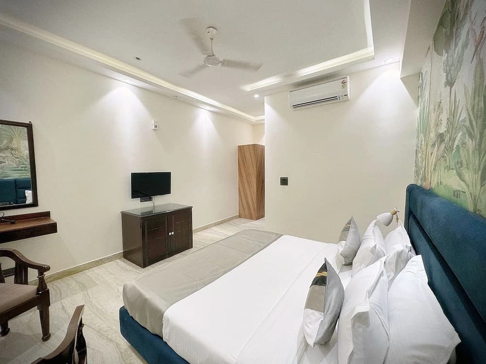 The Orion Express - Kailash Colony - photo 2