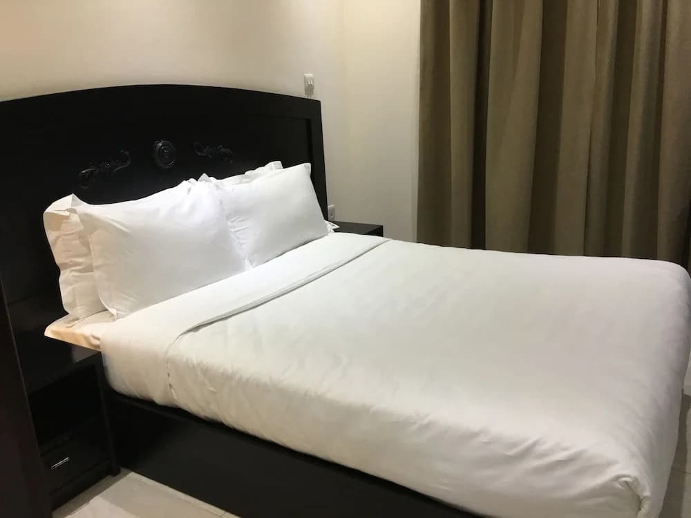 Universal Suites Hotel Apartment - photo 4