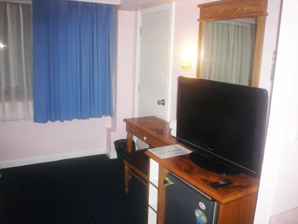 Bangkok Inn - photo 6