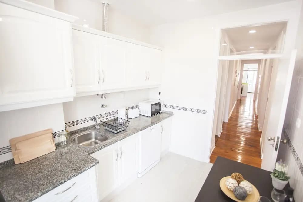 Central & Cosy Apartment - photo 13