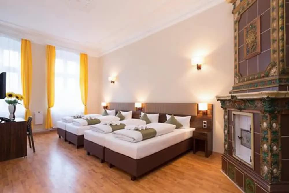 Hotel Abendstern - photo 6