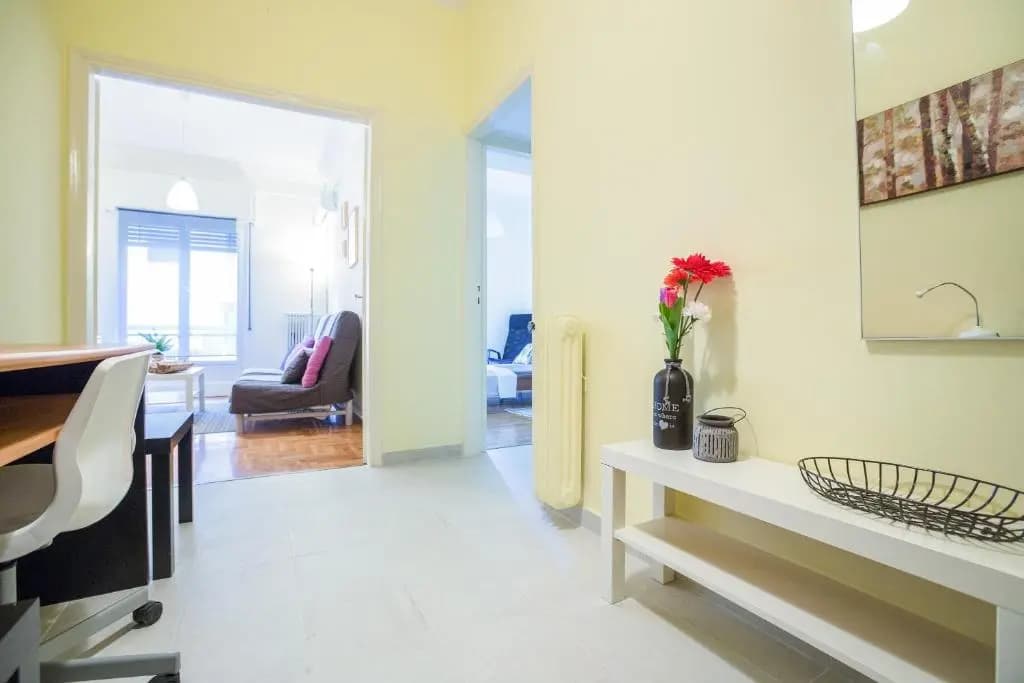 Cute flat in Central Athens - photo 10