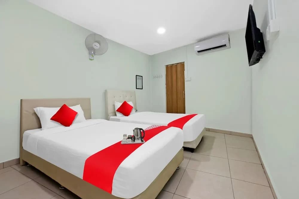 OYO 90873 Travellers Inn - photo 8