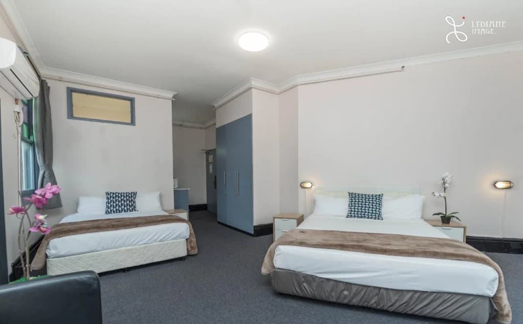 Sydney Wattle Hotel - photo 5