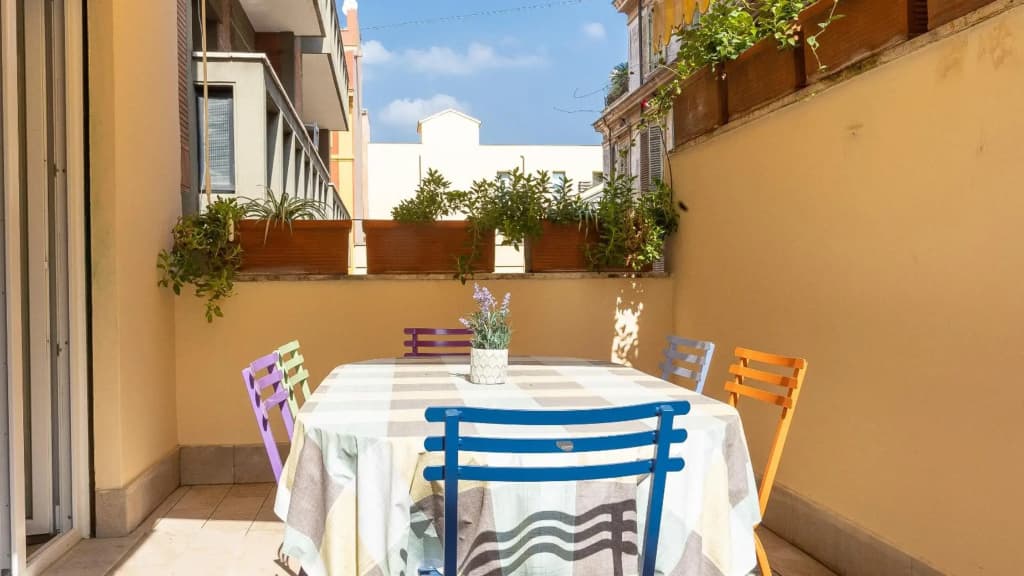 Rental in Rome Annietta Apartment - photo 13