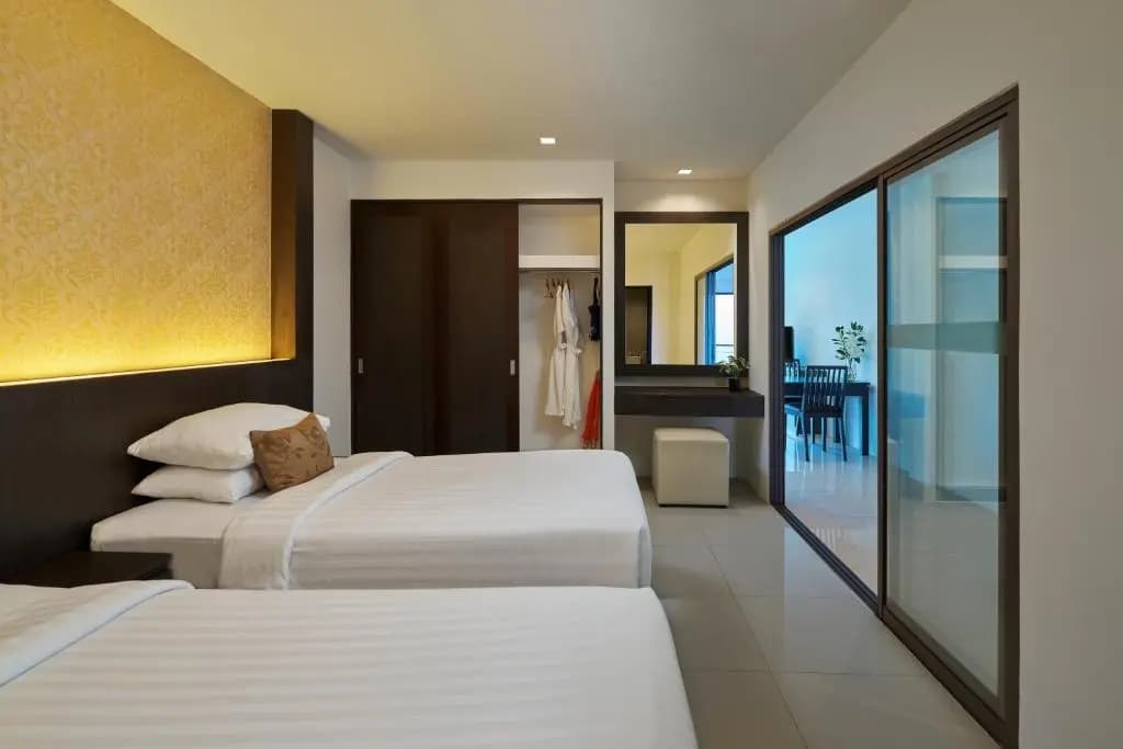 Patong Bay Hill Resort - photo 45