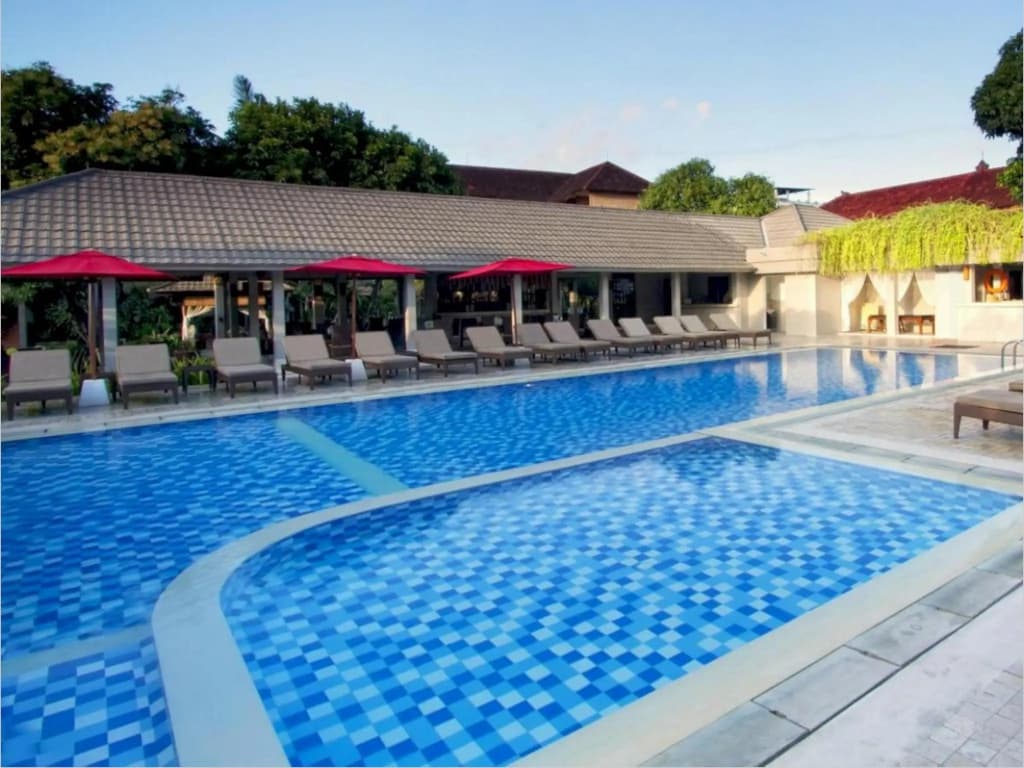 Dewi Sri Hotel - photo 10