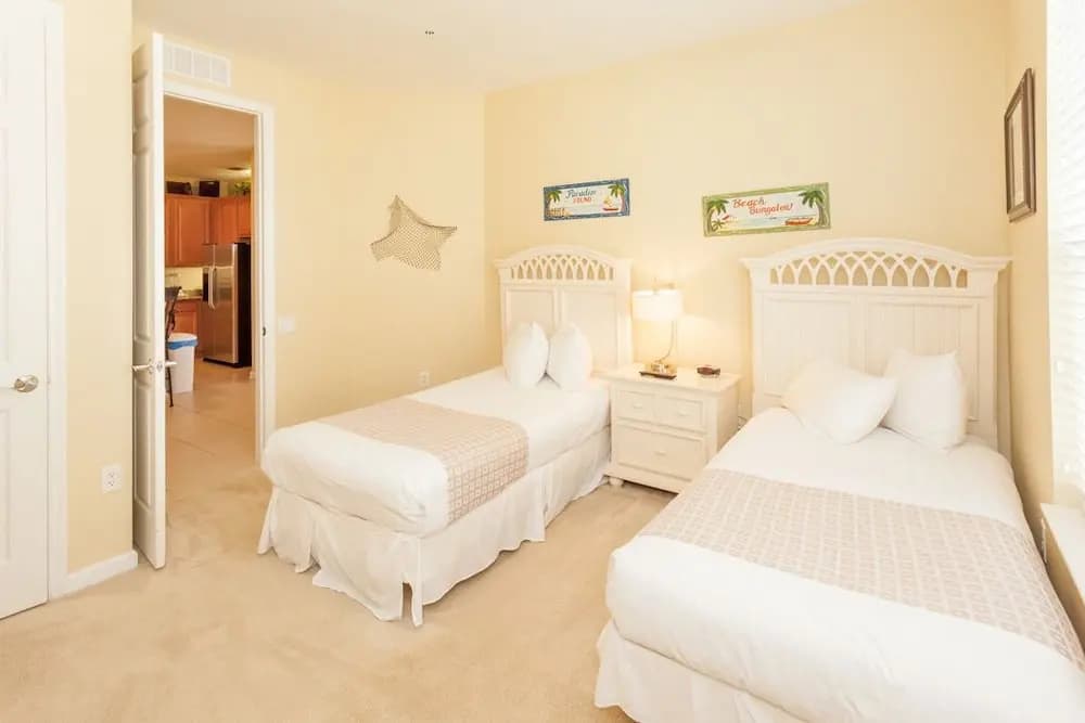 3 Bed 2 Bath Premium l 1005 - photo 2