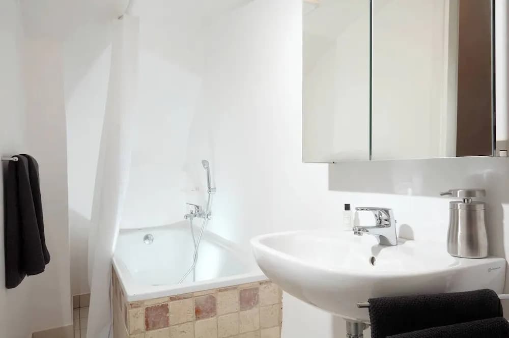 Manray Charming and Modern Ground Floor Loft - photo 4