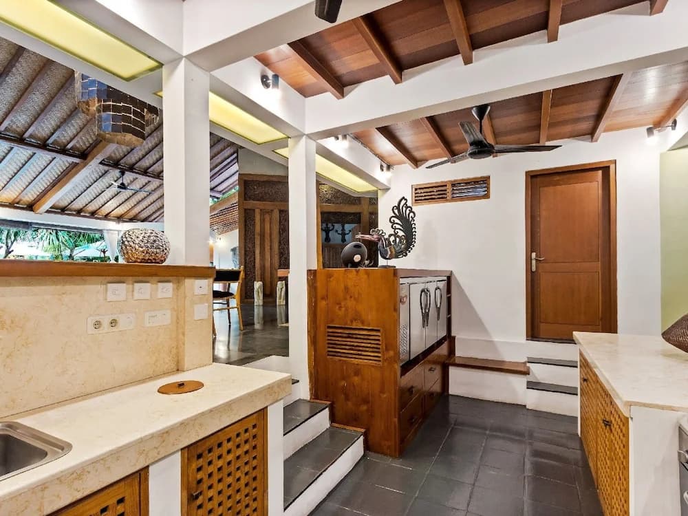 Villa Shantika by Villa Finder - photo 32
