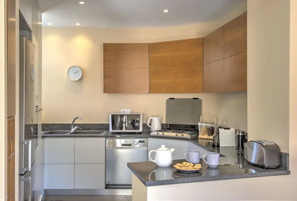 Aria Plaka Residence - photo 17
