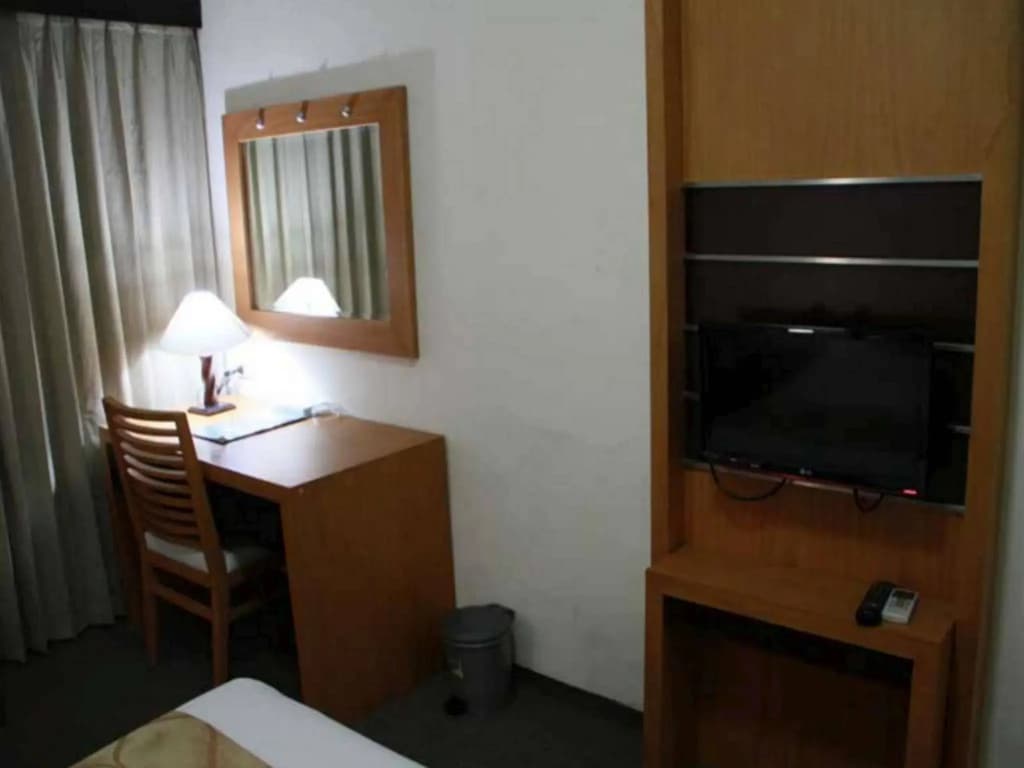 Mega Matra Hotel - photo 4