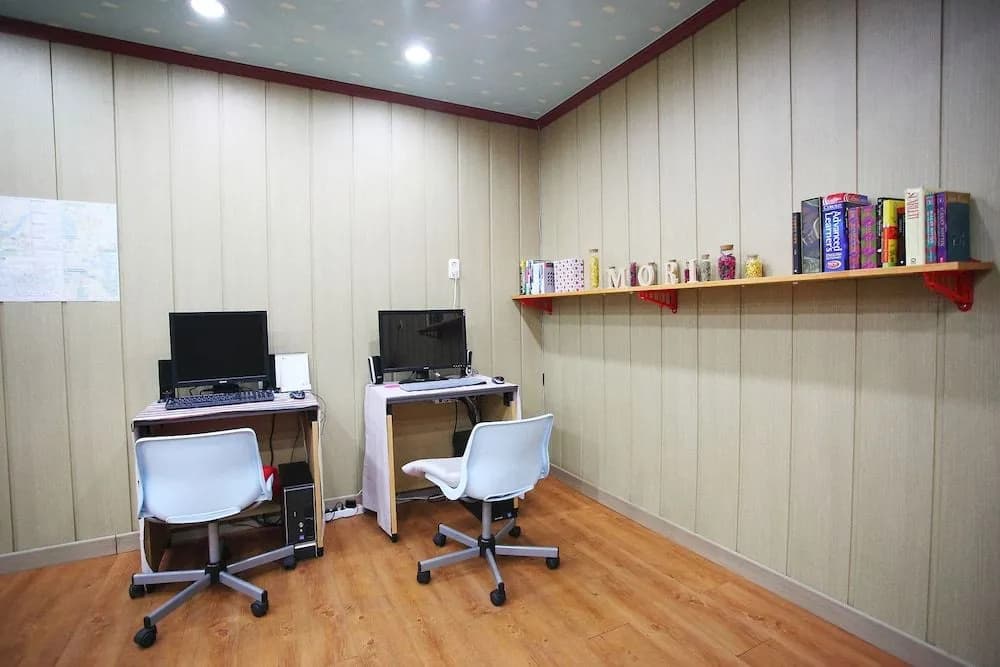 Mori Guesthouse - Hostel - photo 18