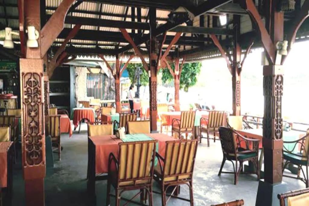 Bay Beach Resort - photo 23
