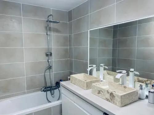 T3 dans résidence avec piscine - photo 7