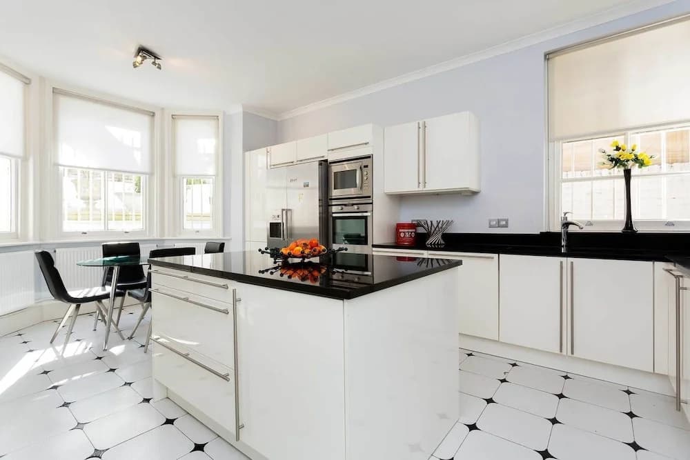 Veeve - Elgin Crescent - photo 15