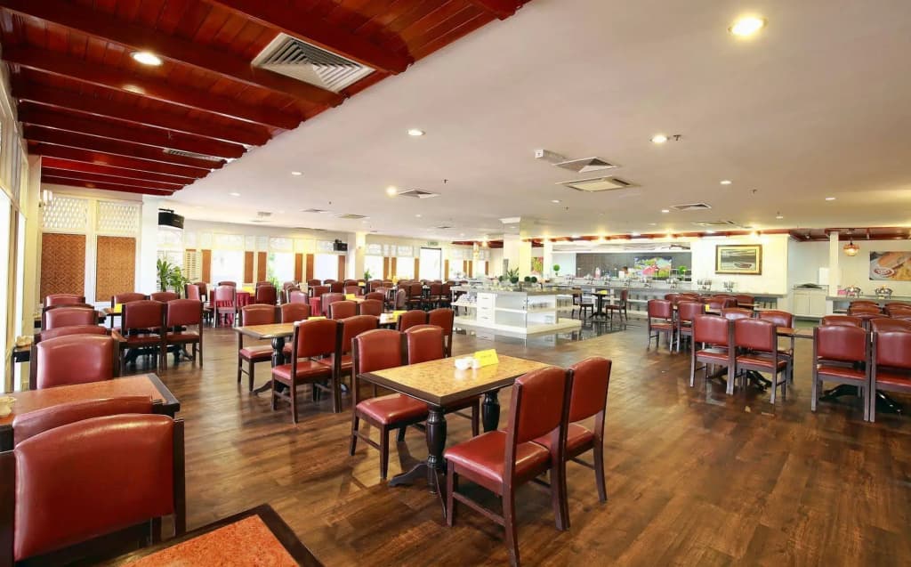 The Putra Regency Hotel - photo 17