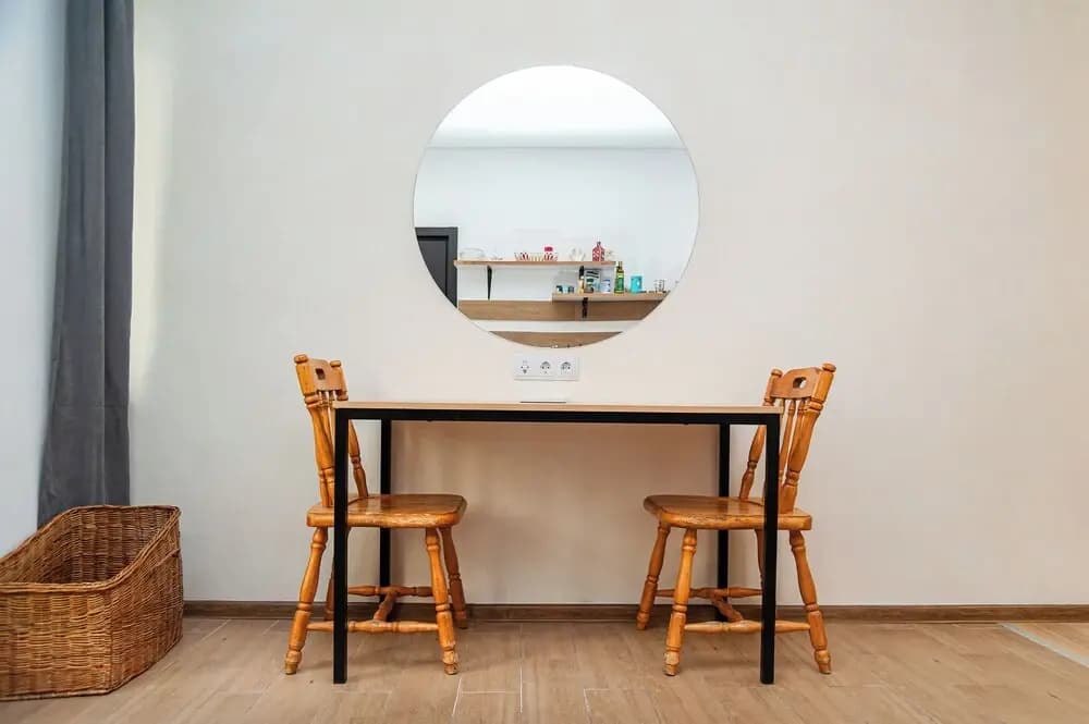 Cute Ground Floor with Free Parking - photo 3