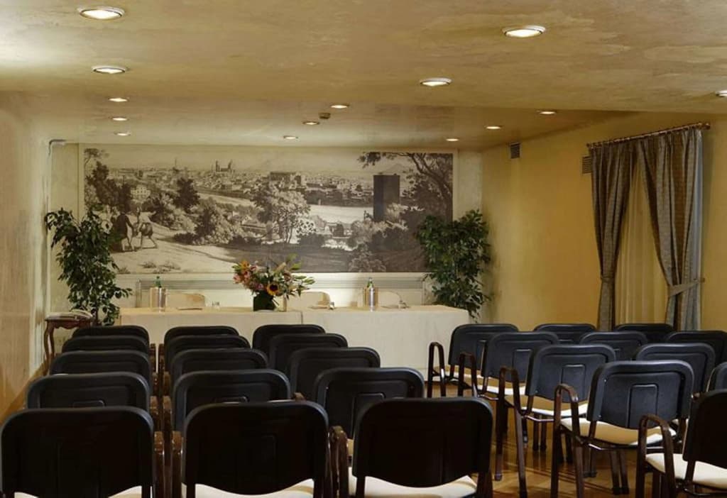 Hotel De La Ville - photo 18