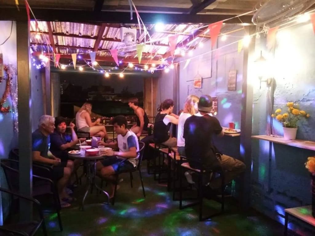 Zee Thai Hostel - photo 27