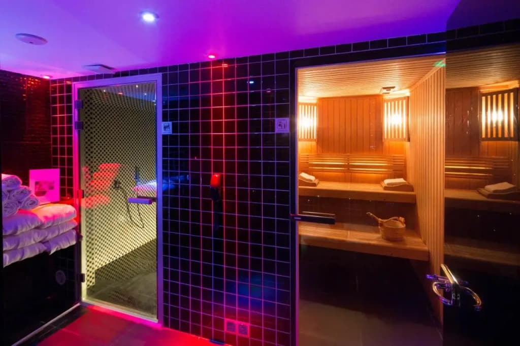 Platine Hotel - photo 37