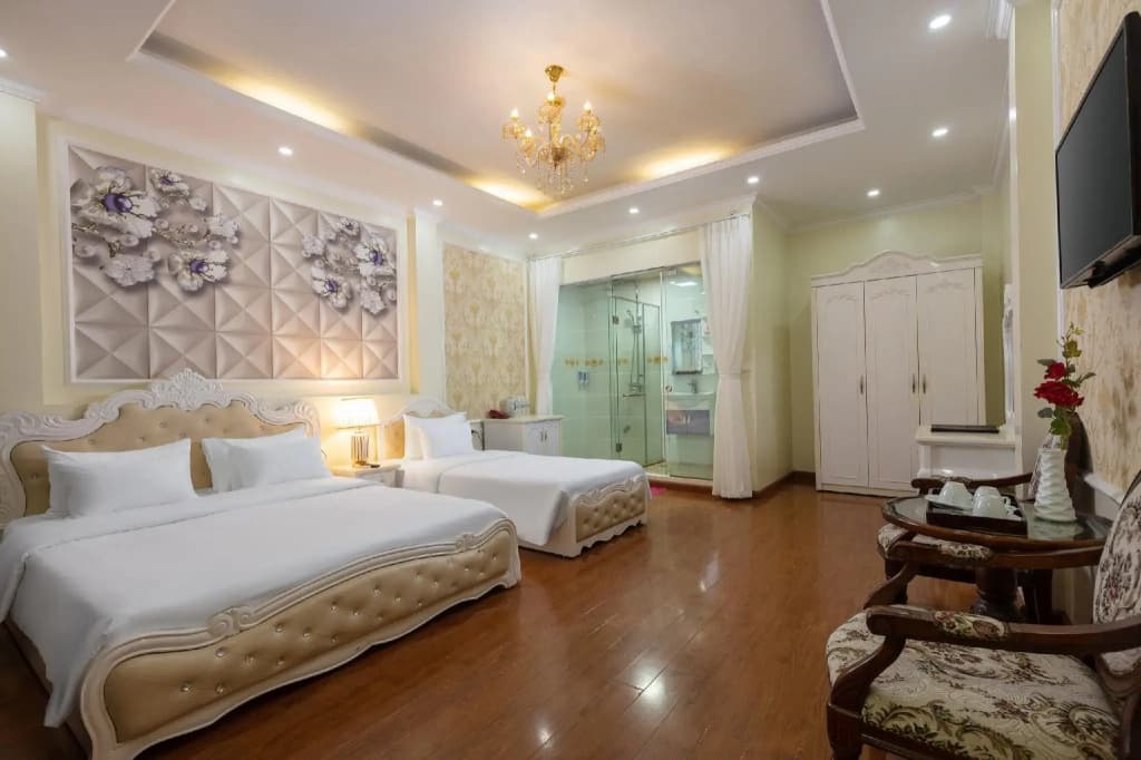 My Moon Hotel - photo 4