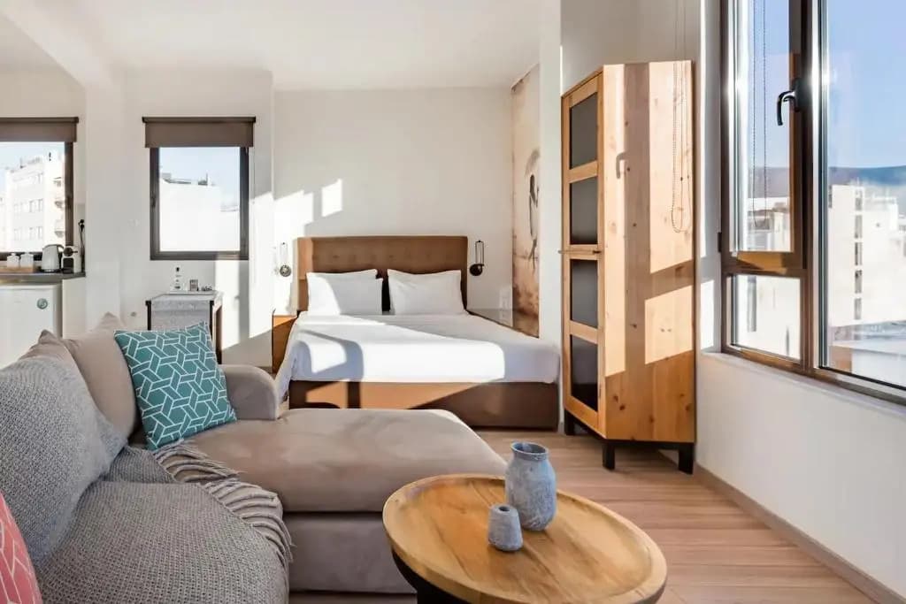 Explore Nightlife Near an Apartment With an Acropolis View - photo 4