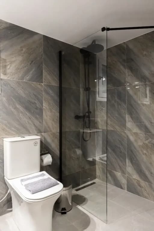 Brand New 2 Bdrm Apt in Koukaki Athens - photo 9