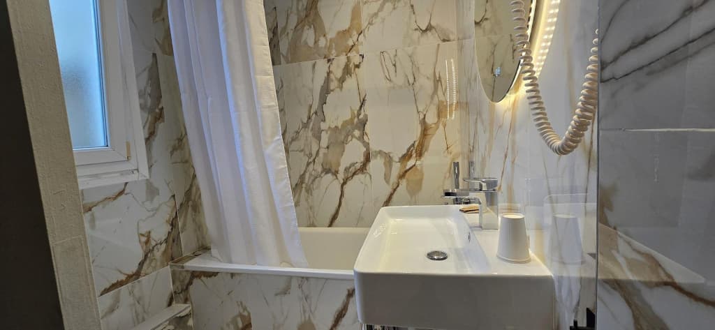 Hotel Camelia Nation - photo 8