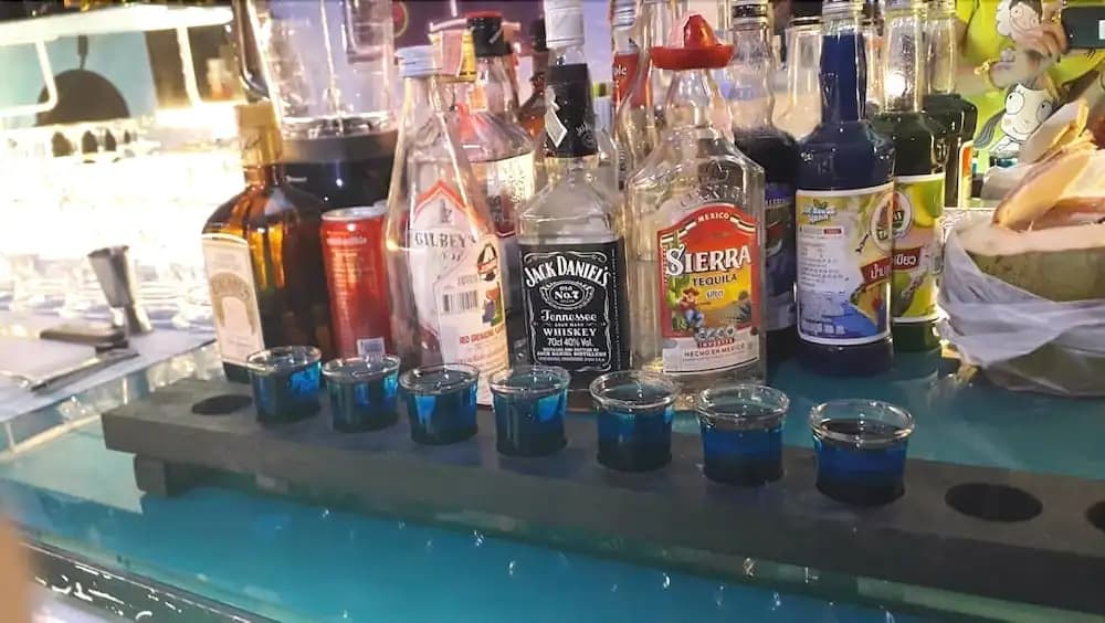 Shots & Dreams Guesthouse - photo 11
